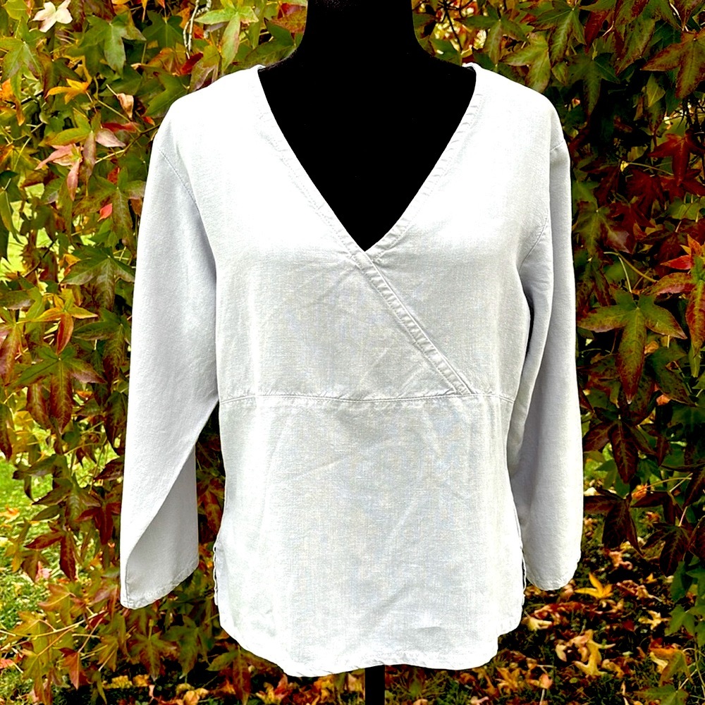 Amanda Gray Linen Blouse